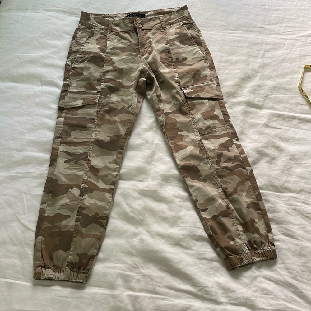 Sanctuary Camo Jogger Pants